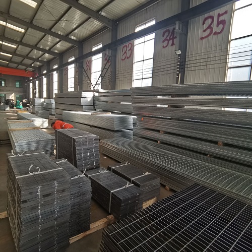 鋼格柵板提升港口運輸通行性與安全性