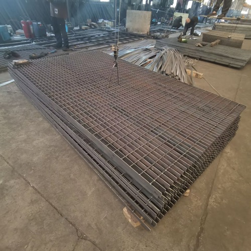 鋼格柵定制選購(gòu)全流程：從需求到驗(yàn)收全攻略