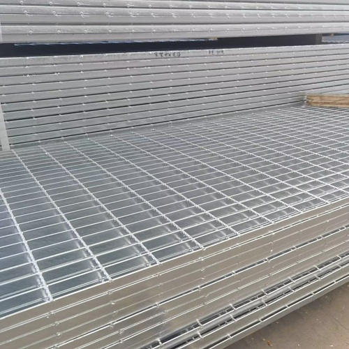 鋼格板排水不暢怎么改進(jìn)？試試這樣做