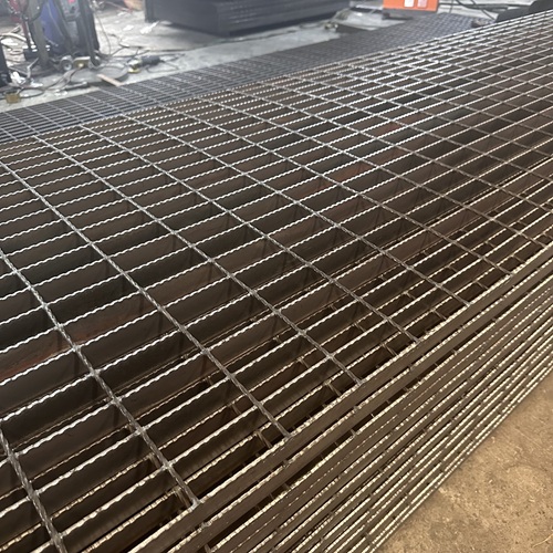 不起眼卻離不開，鋼格板的幕后價值