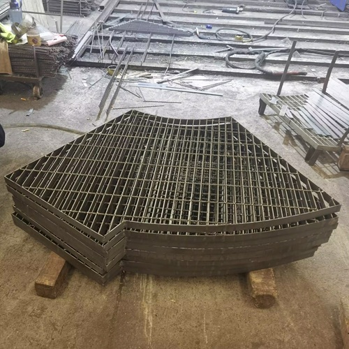 鋼格板用在藝術裝置上，太驚艷了