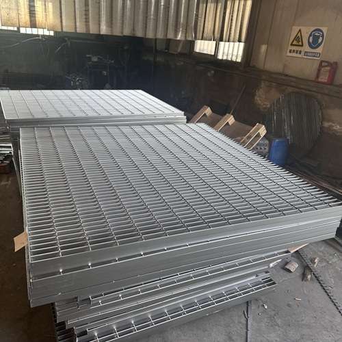 鋼格柵板生銹怎么辦？教你幾招輕松應(yīng)對(duì)